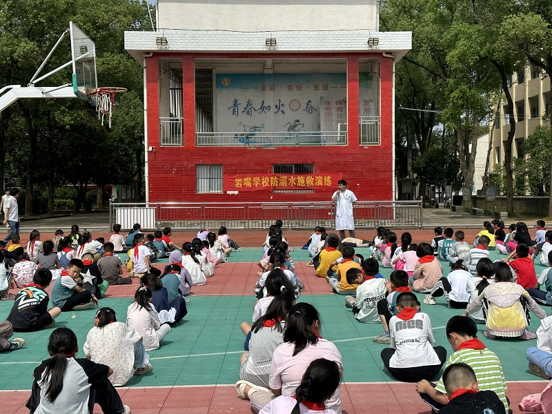 汉寿县岩嘴学校开展防溺水急救演练
