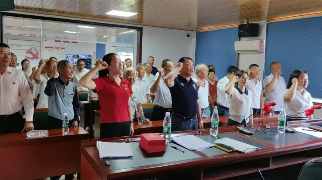 汉寿县沧浪街道：举行“光荣在党五十周年”纪念章颁发仪式