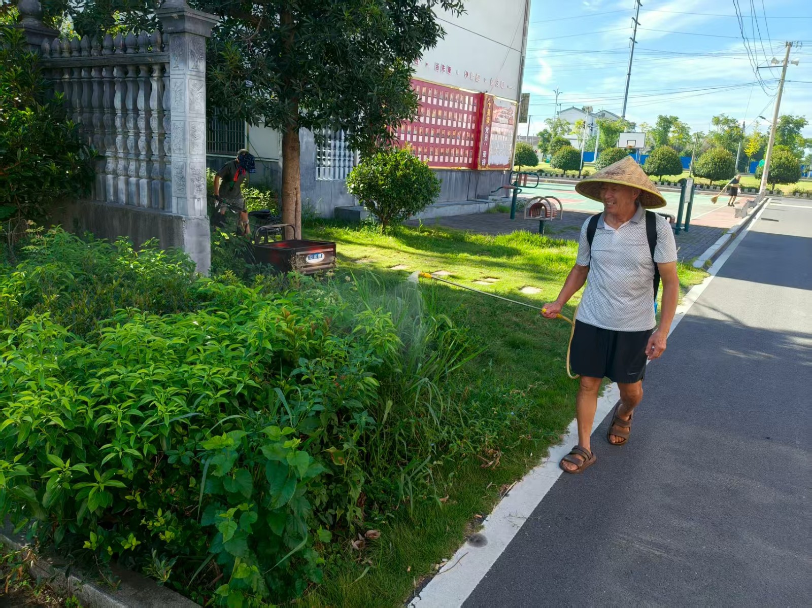 汉寿：沧浪街道全面开展防蚊灭蚊集中消杀行动，筑牢健康防线