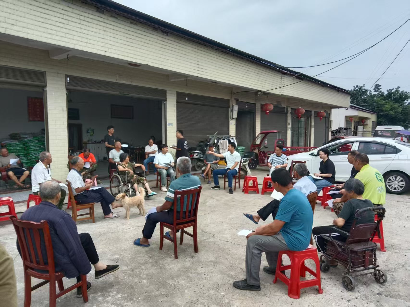 漢壽縣洲口鎮(zhèn)：屋場會上聽民聲 實干擔當贏口碑