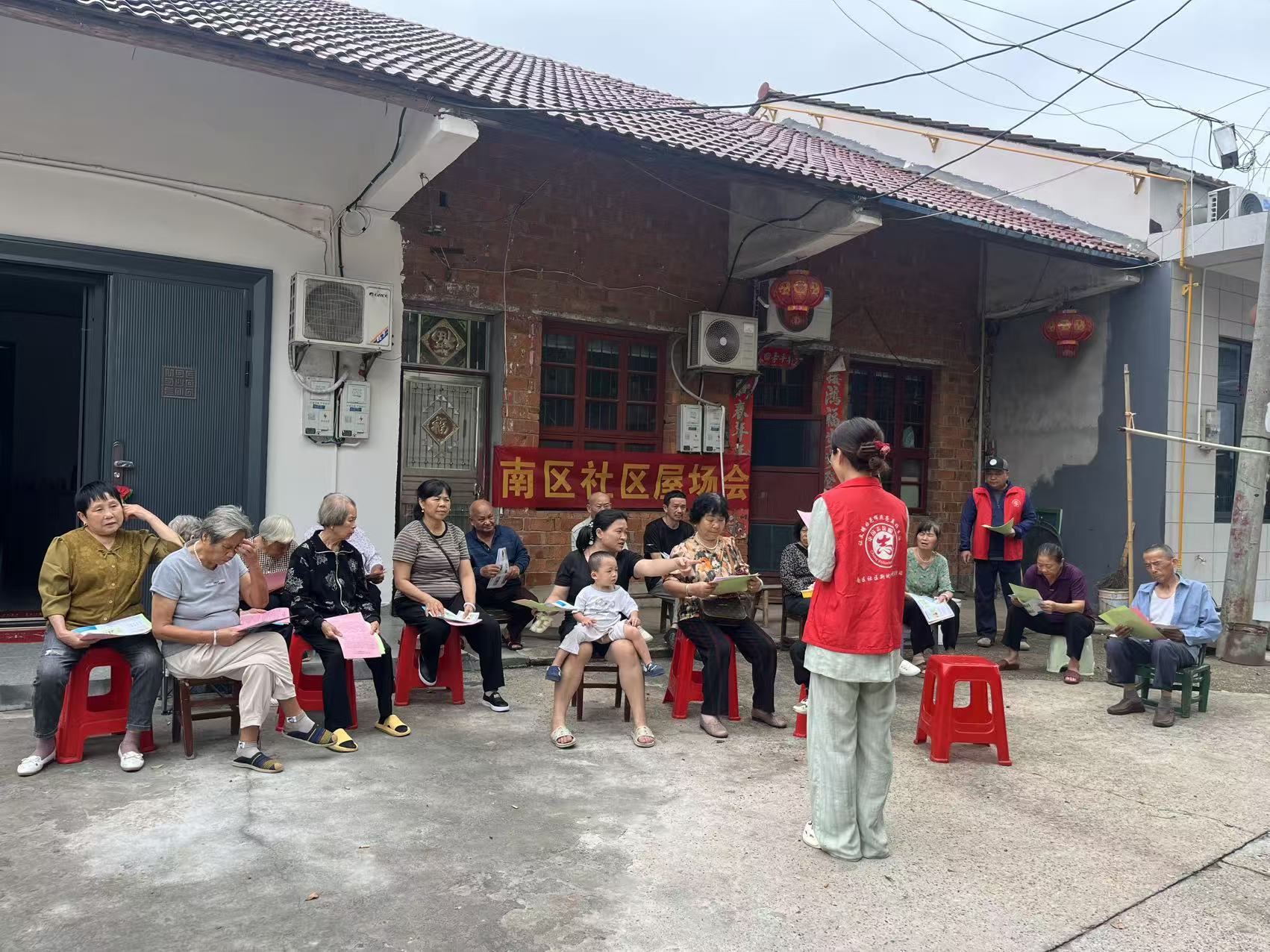 汉寿县蒋家嘴镇： “疏堵结合”推进秸秆禁限烧，筑牢生态安全防线