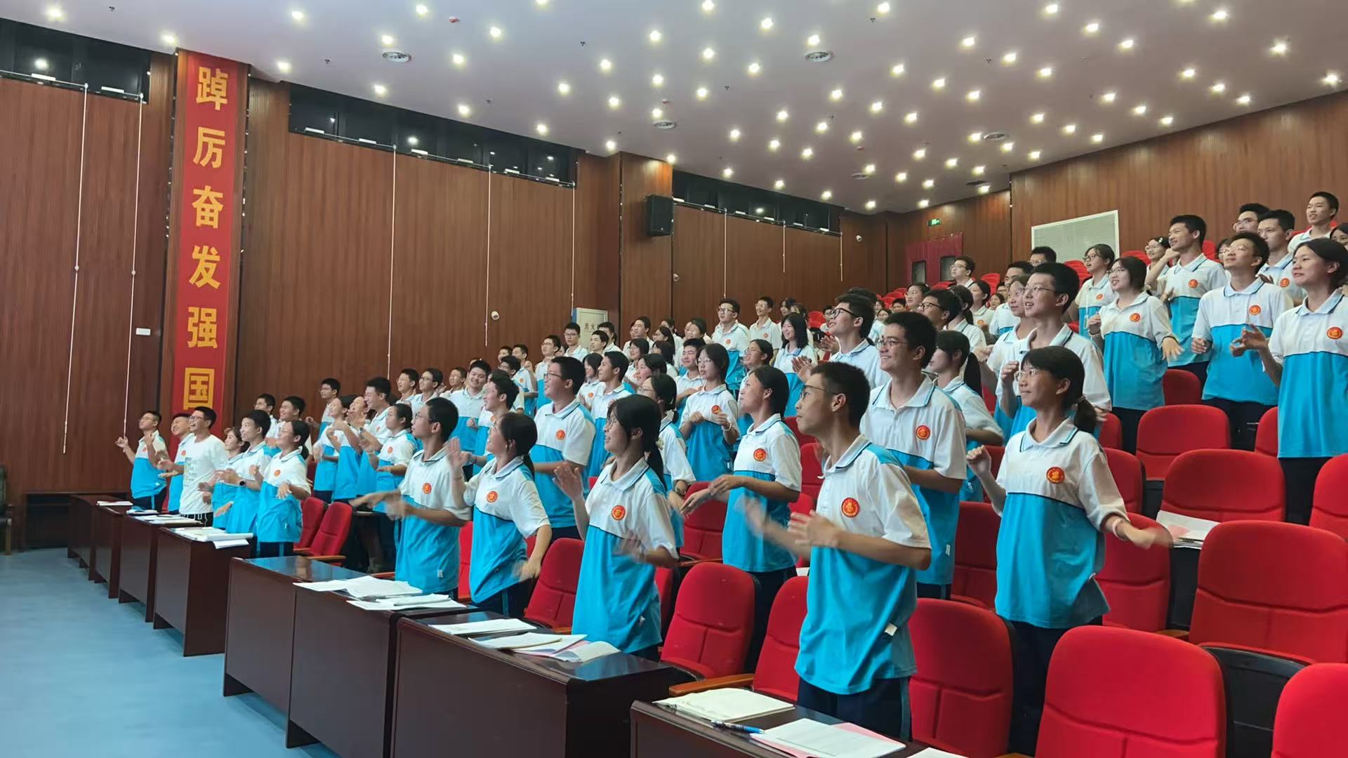 汉寿一中：做暖心伙伴  护青春远航