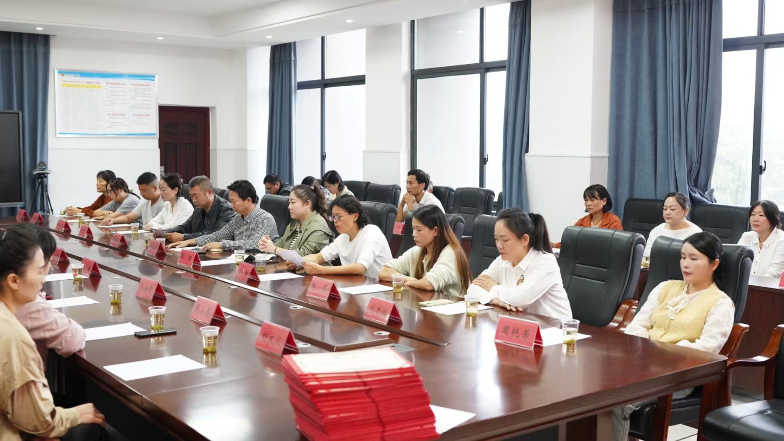 汉寿一中：召开2025—2026学年校家委会成立大会