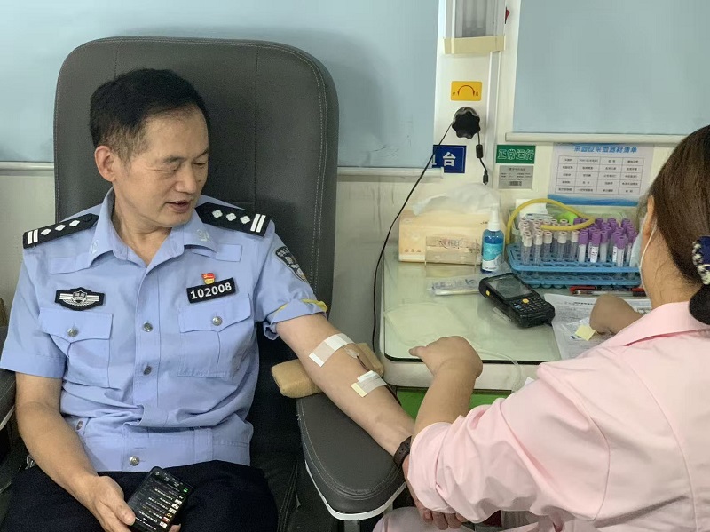 汉寿县交警大队开展无偿献血活动