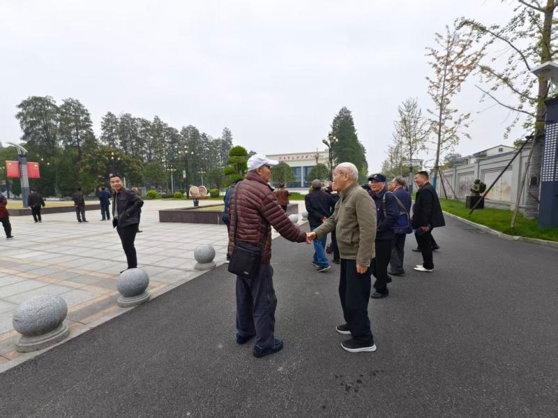 ‌汉寿二中组织退休教师开展红色党建活动‌