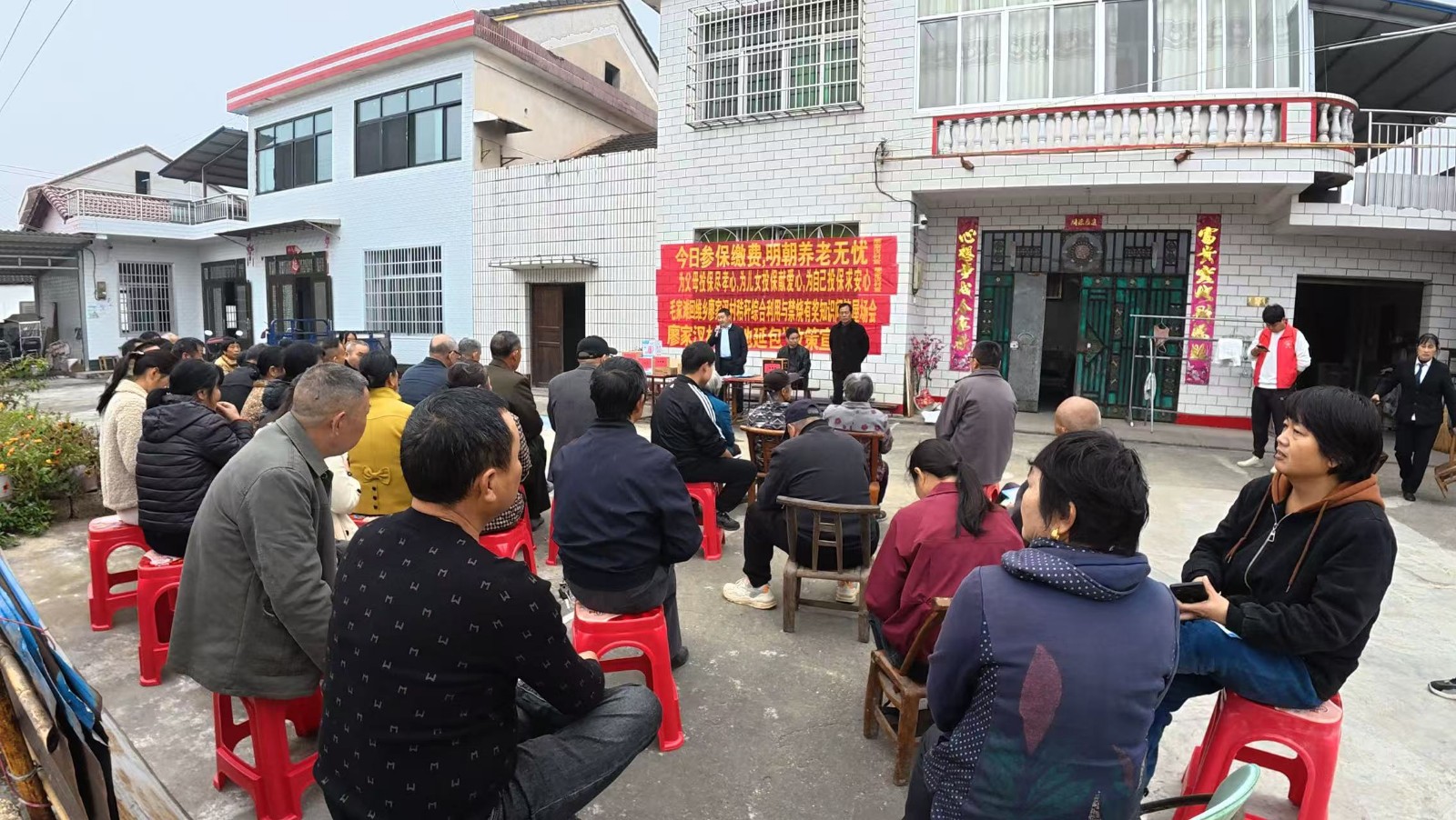 汉寿县毛家滩回维乡：秸秆问出“金点子” ，村民捧回“生态奖”