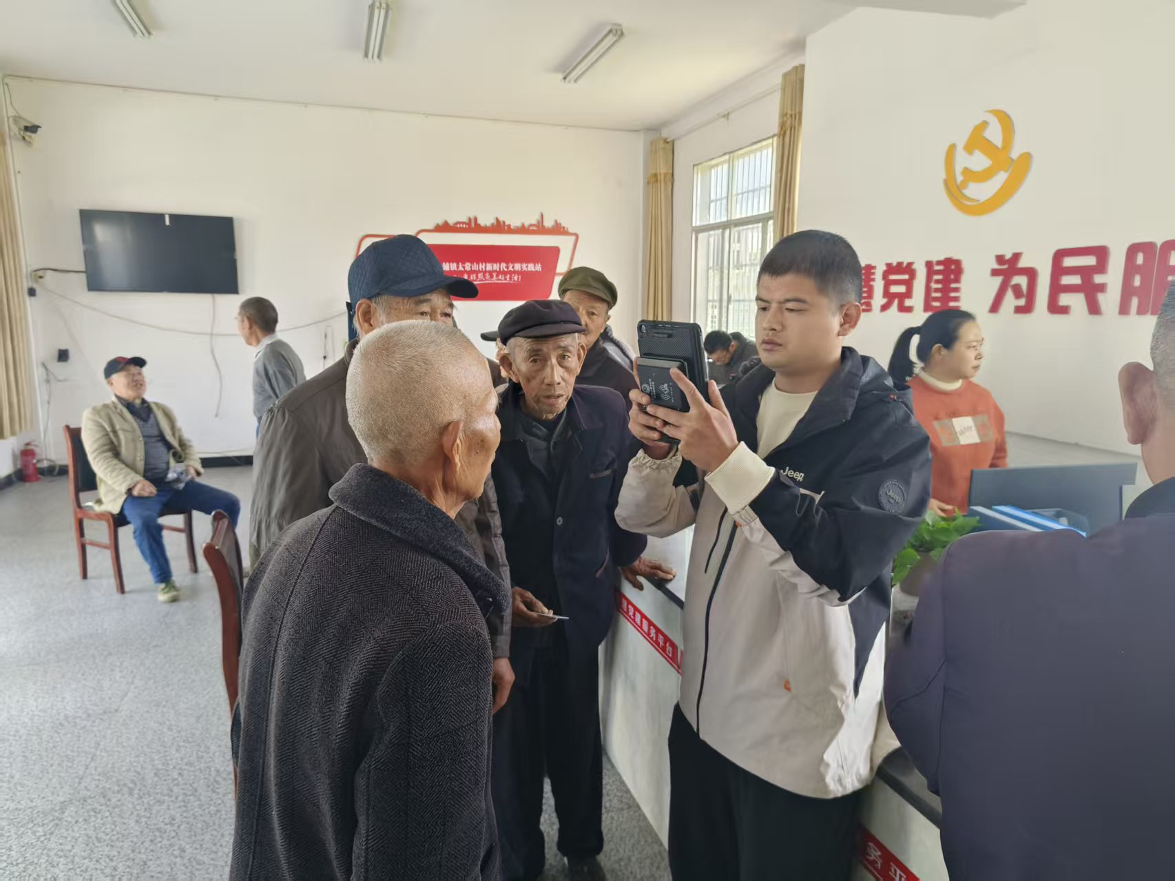 汉寿县军山铺镇：精准核实优抚信息 暖心守护退役军人