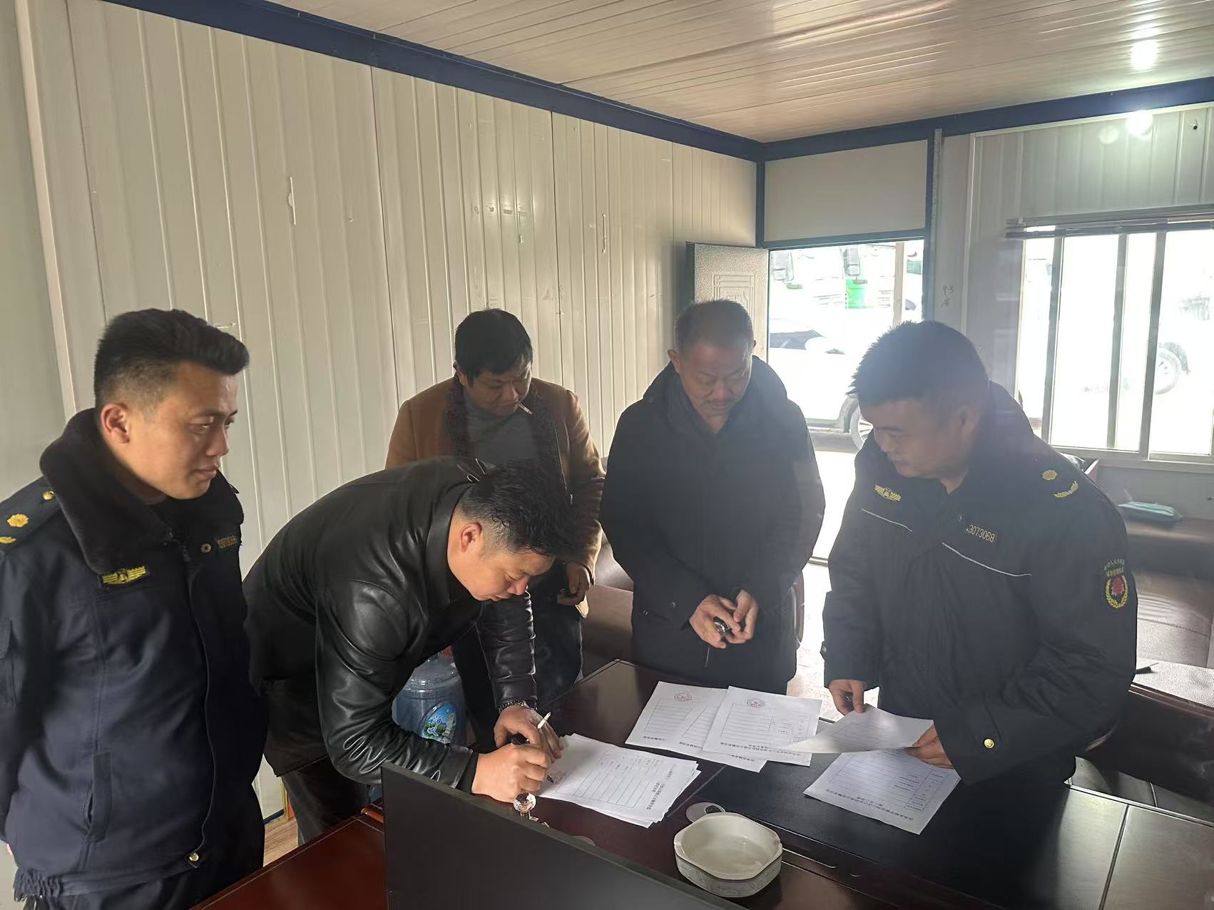 汉寿县城市管理和综合执法局：抓好《建筑垃圾全联单管理制度》落实