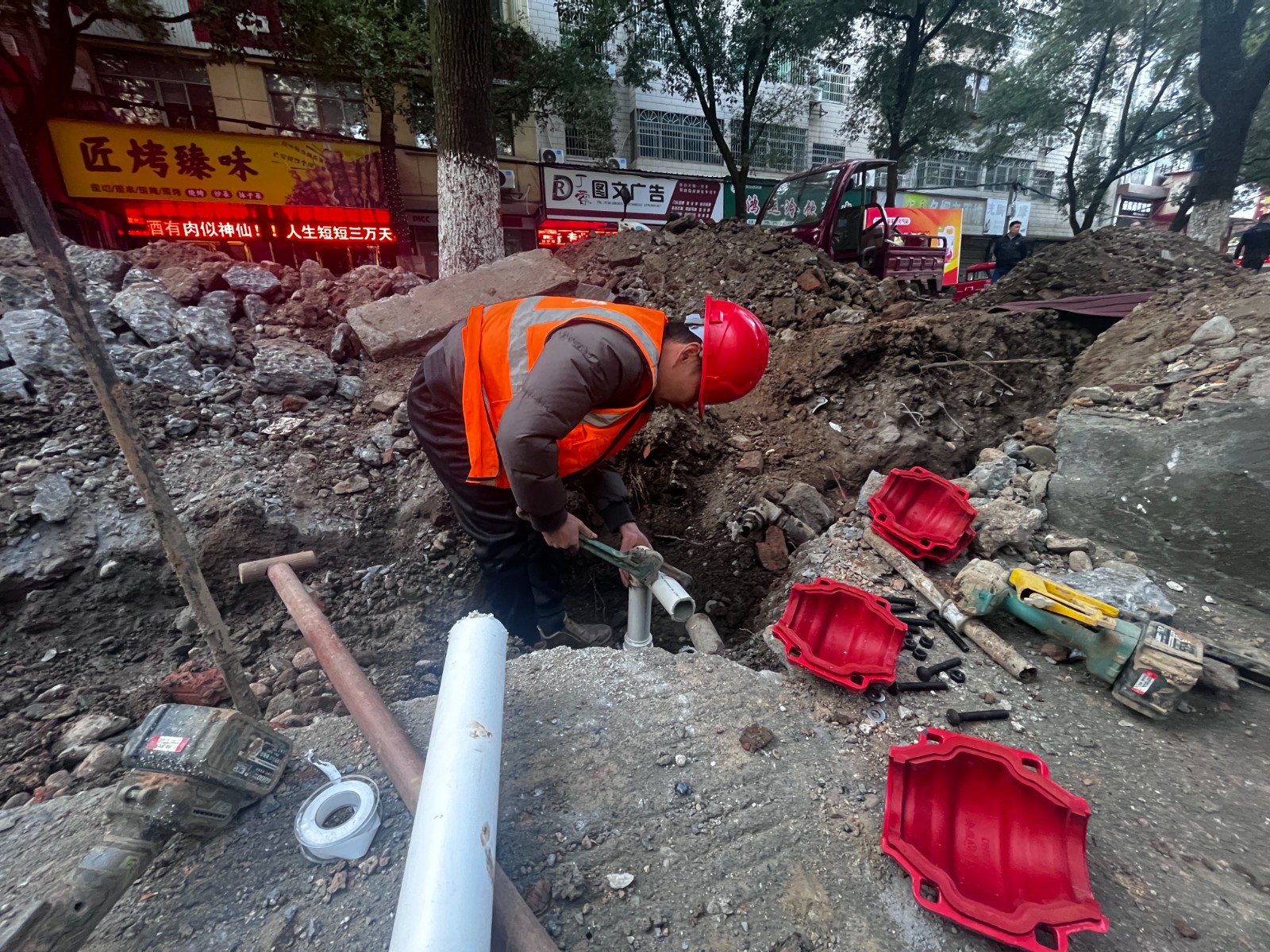 汉寿县升级老旧供水管网 惠及1500户居民