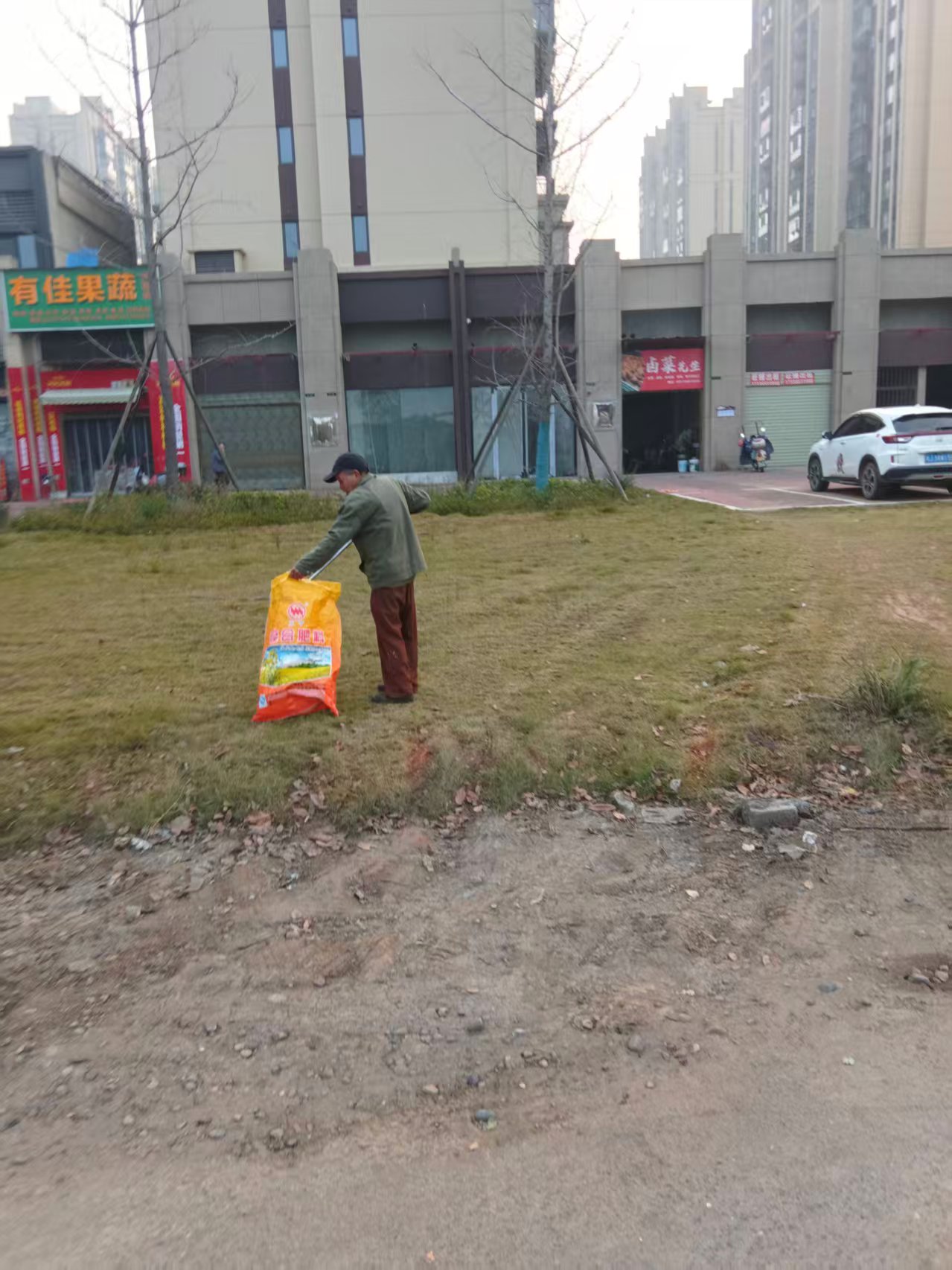 汉寿县沧浪街道社区齐发力，人居环境焕新颜