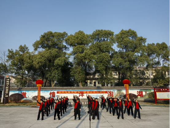 洋淘湖镇：以舞会友话幸福 文化活动暖人心