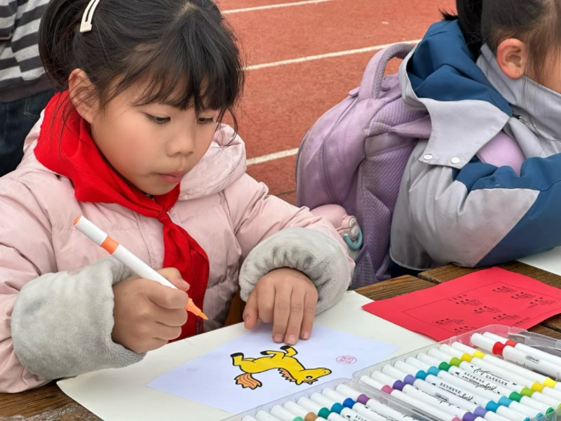 汉寿县岩嘴学校：小学一二年级期末游园活动欢乐启幕