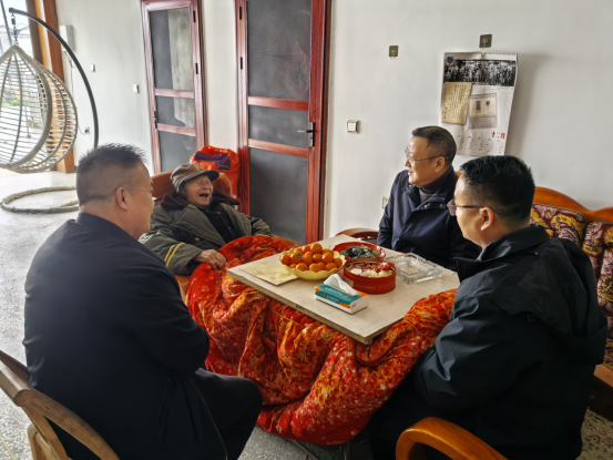 【新春走基层】汉寿县委统战部送暖冲天村，慰问106岁抗战老兵