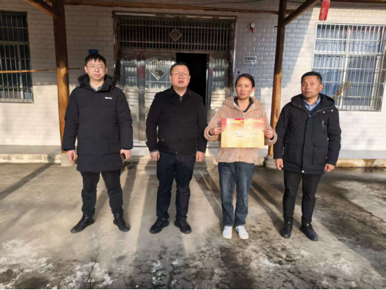 【新春走基层】喜报送家门 荣光暖新春｜汉寿县丰家铺镇退役军人服务站为现役军人送喜报