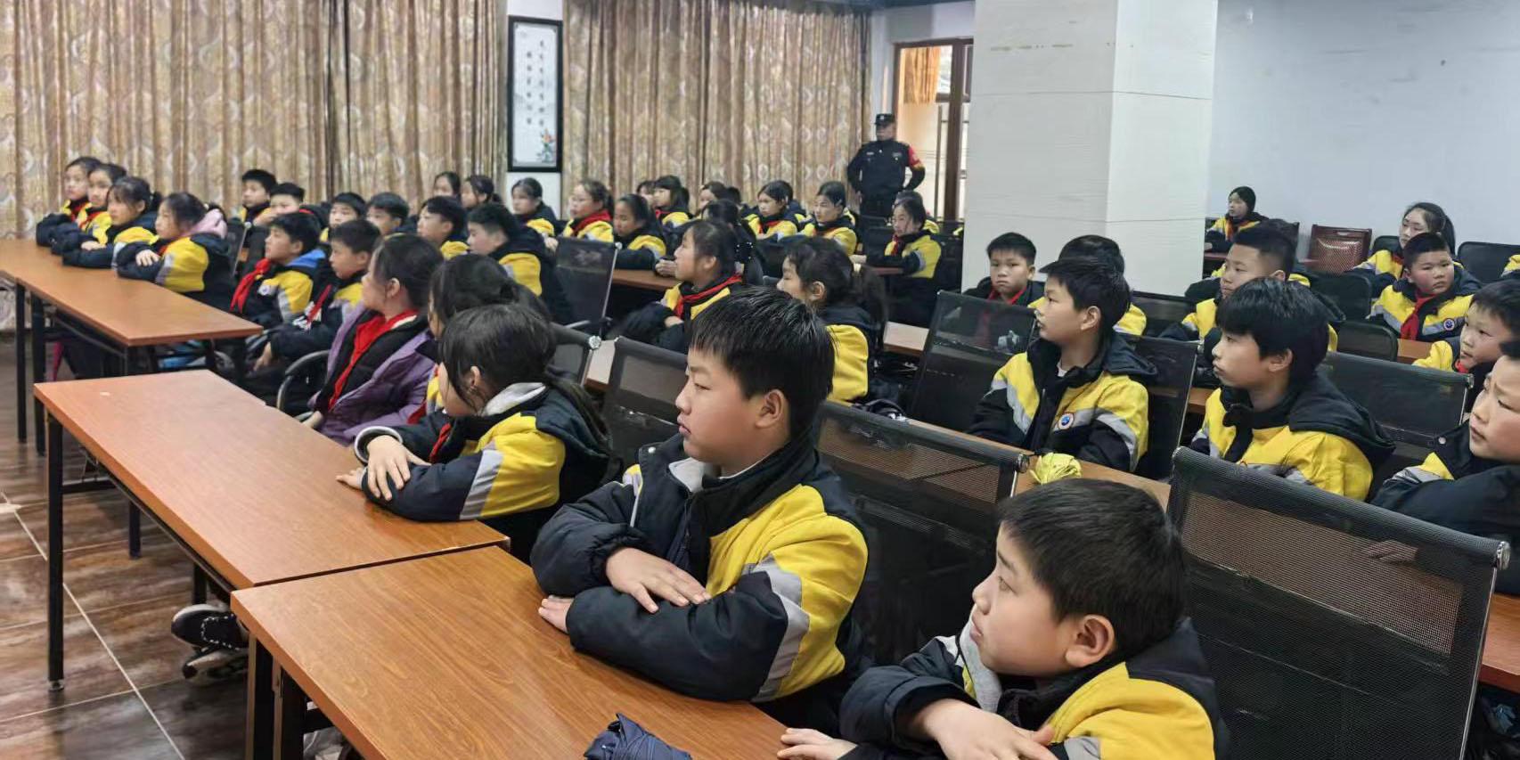 汉寿詹中附小：探秘奇石文化 感受自然魅力