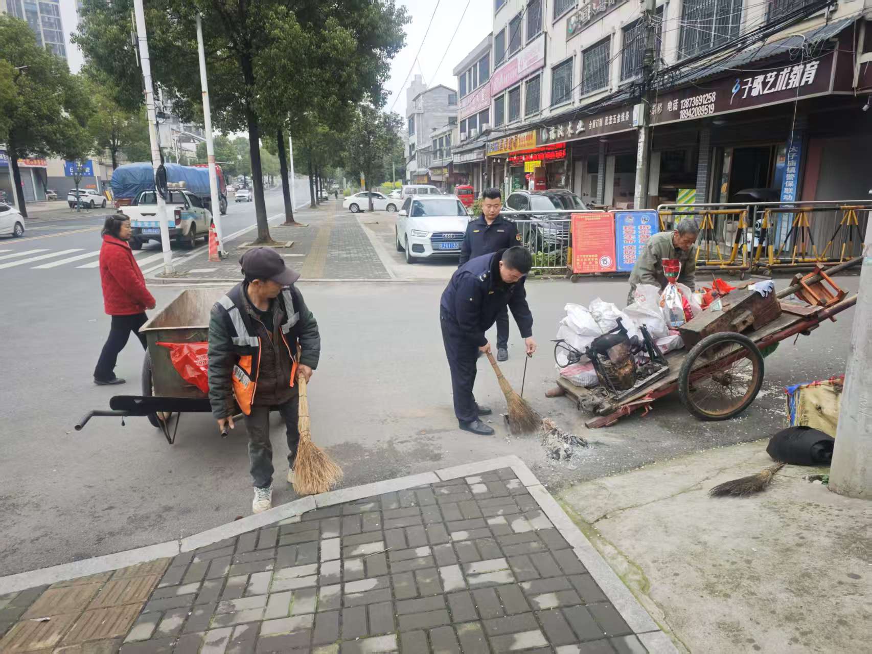 汉寿县城市管理和综合执法局：温情执法暖人心
