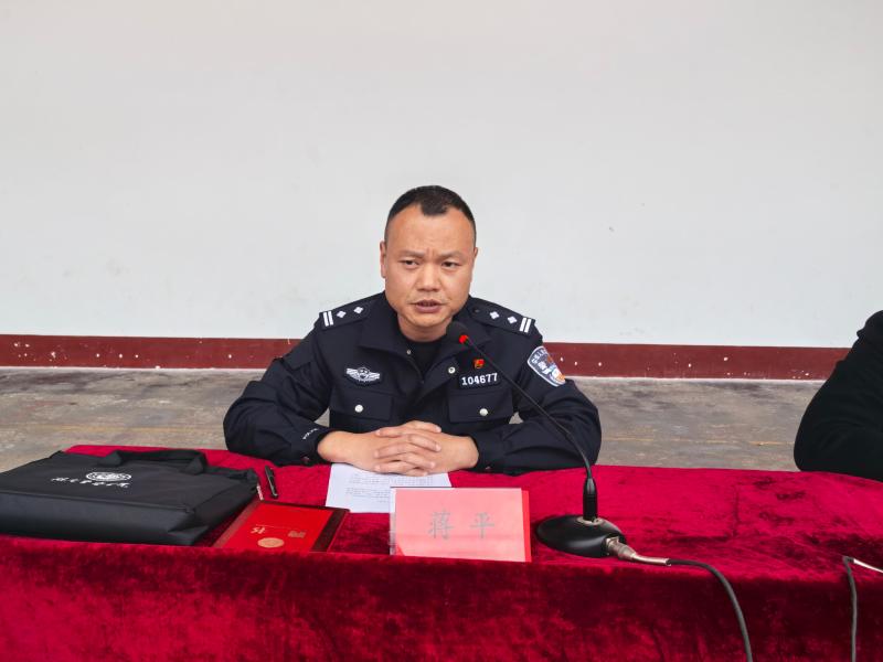 汉寿二中举办法治专题讲座 筑牢校园安全防线