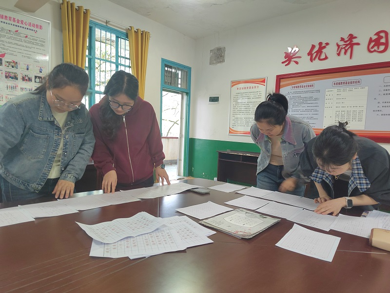 汉寿县朱家铺镇小学举行诗词书写大赛