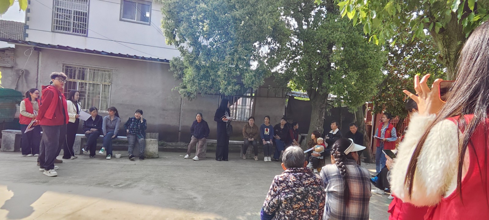 汉寿县沧浪街道开“屋场会”：拉家常讲政策，打通“群腐”整治与移风易俗“最后一公里”