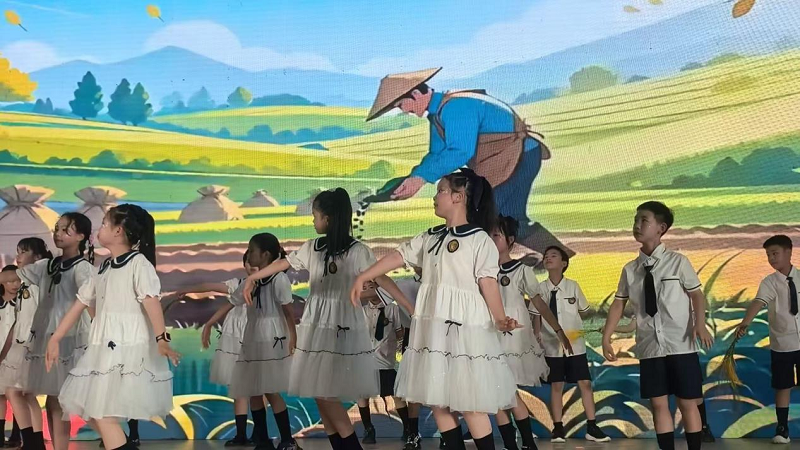汉寿县龙潭桥镇中学举办六一文艺汇演
