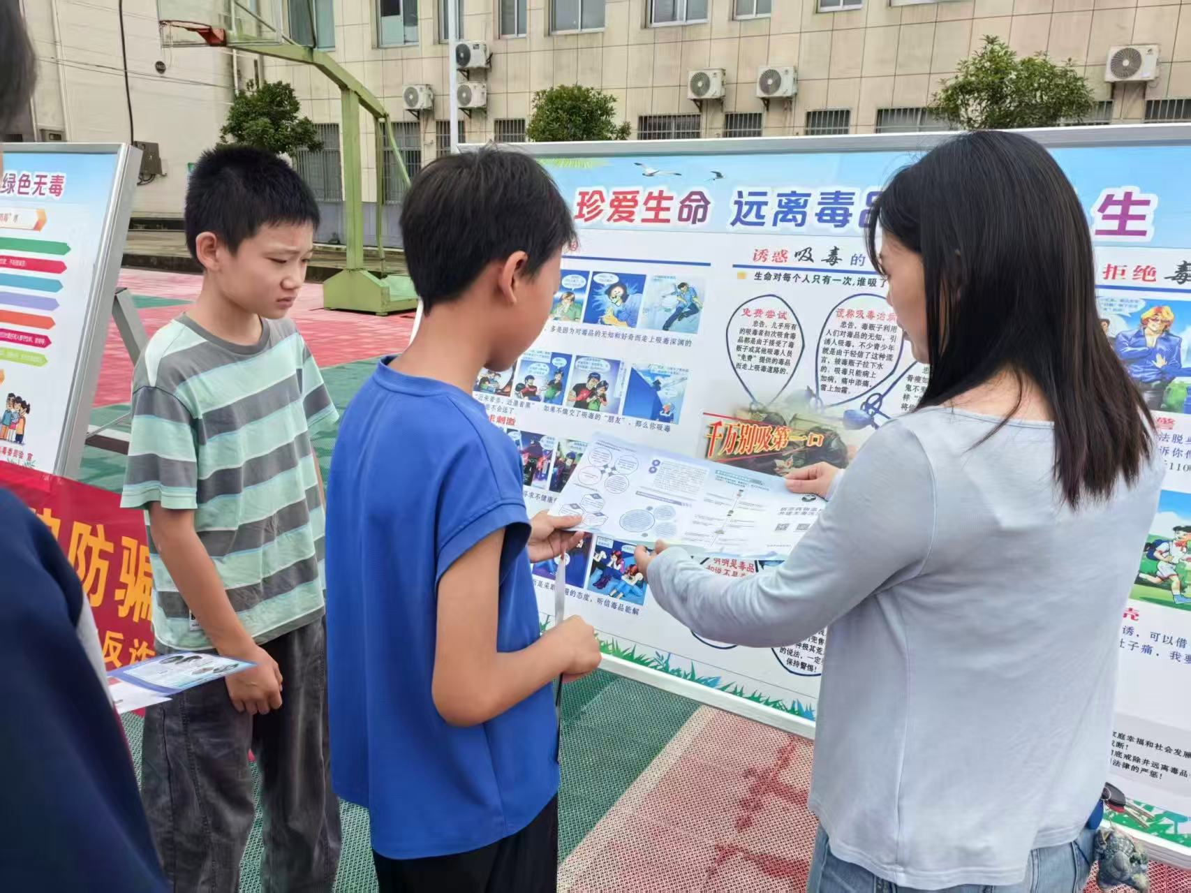 汉寿县毛家滩回维乡多部门联动进校园：禁毒宣传+民族团结教育双融共育青少年