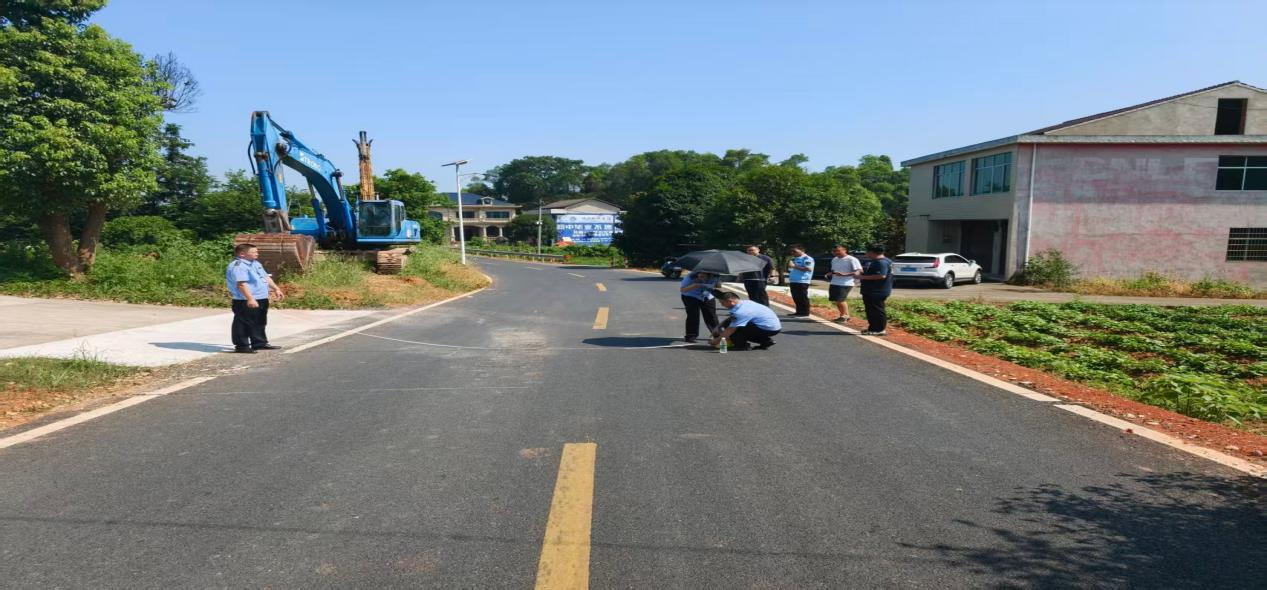汉寿县百禄桥镇：严查损路违法行为，筑牢道路安全防线