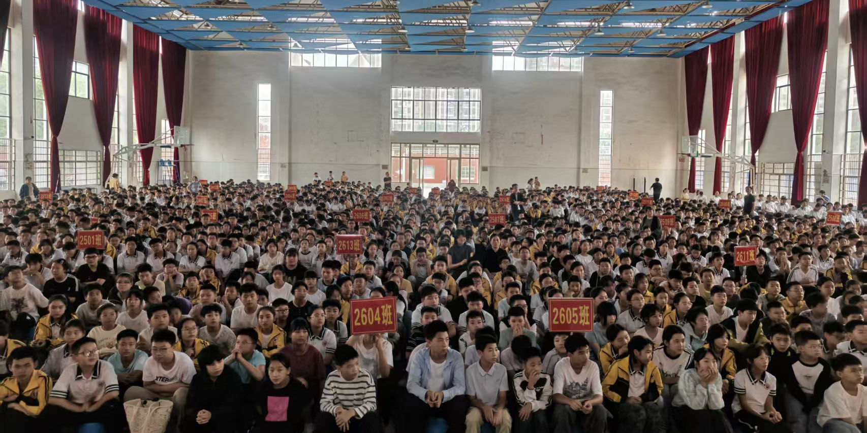 汉寿县詹乐贫中学：举行2026年秋季开学典礼