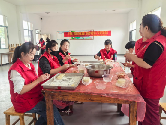 汉寿县坡头镇：月满中秋，为敬老院老人送上节日祝福