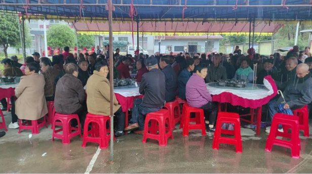 汉寿县丰家铺镇：情暖桑梓，丰家铺镇各村联动开展敬老活动