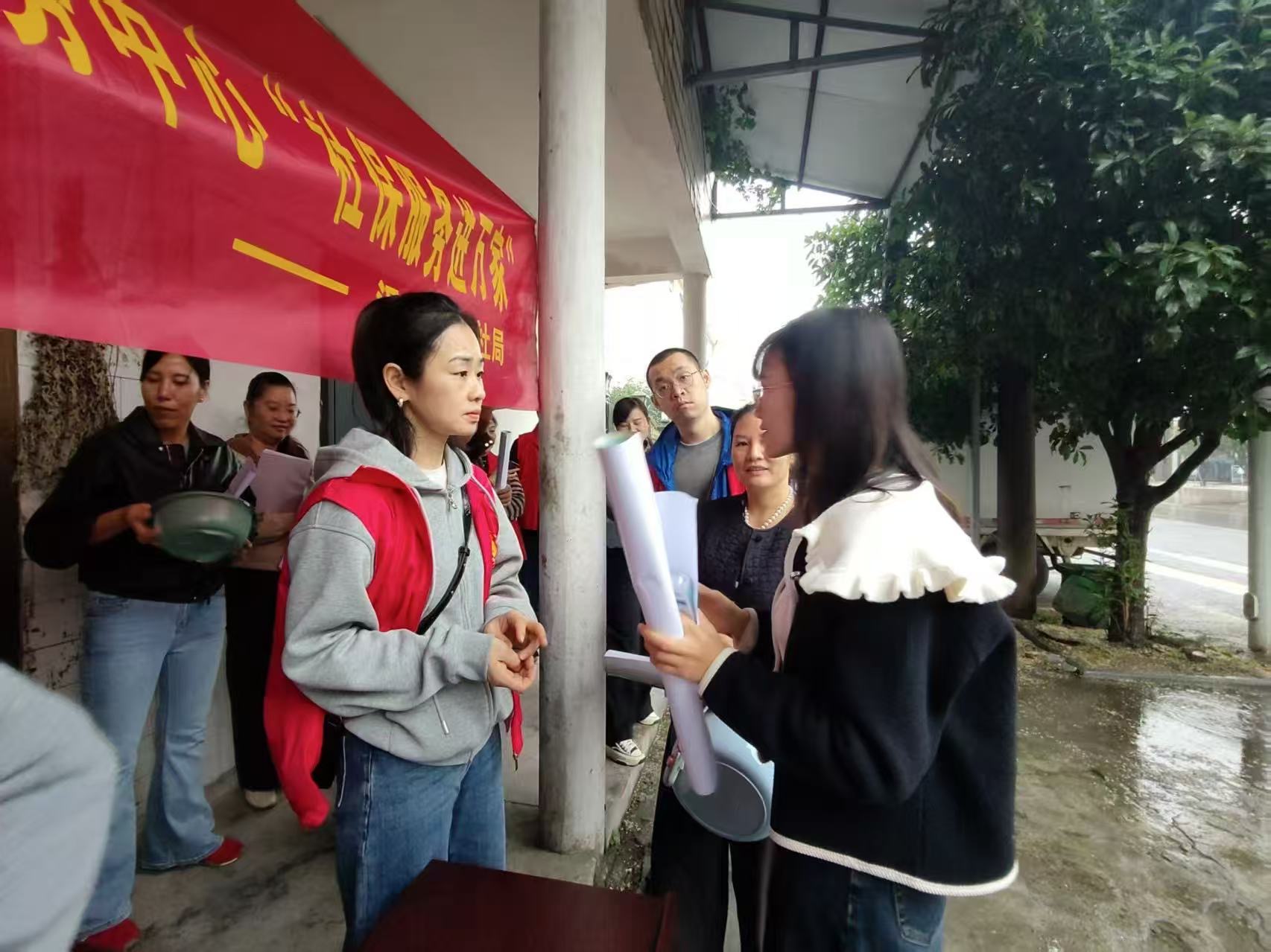 汉寿：宣讲搭起连心桥 社保疑问现场消